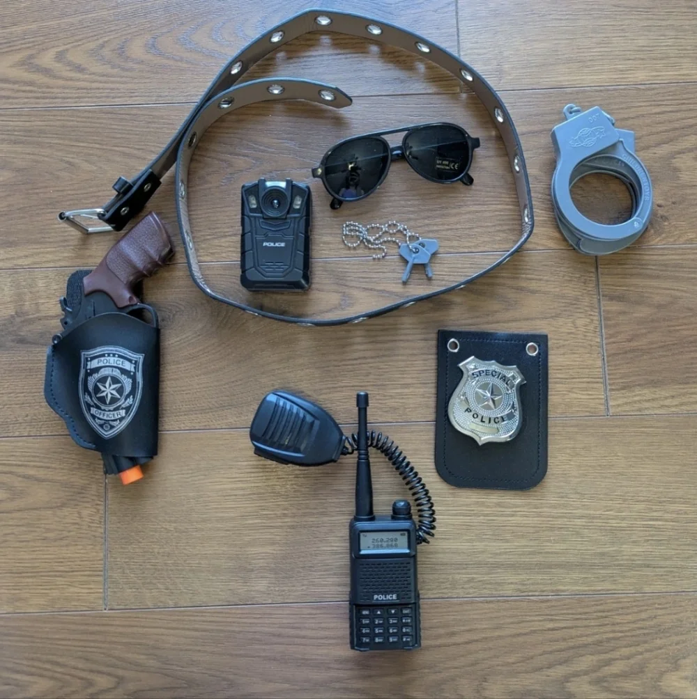 Joycover Police Accessory Eight Pieces 3+ OS Pretend Play or Costume